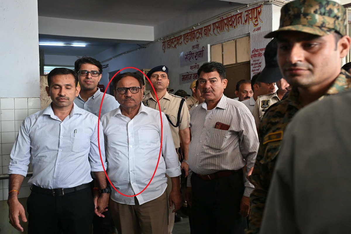 JJM Scam: शादी की सालगिरह पर गिरफ्तारी, चौंका रहा पूर्व मंत्री डॉ महेश जोशी के अरेस्ट का ‘अजीब संयोग’