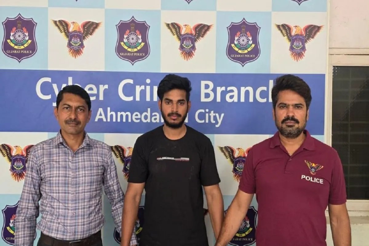 Ahmedabad: सोशल मीडिया पर ज्योतिष गुरु बन युवतियों को ठगने वाला एक और आरोपी गिरफ्तार