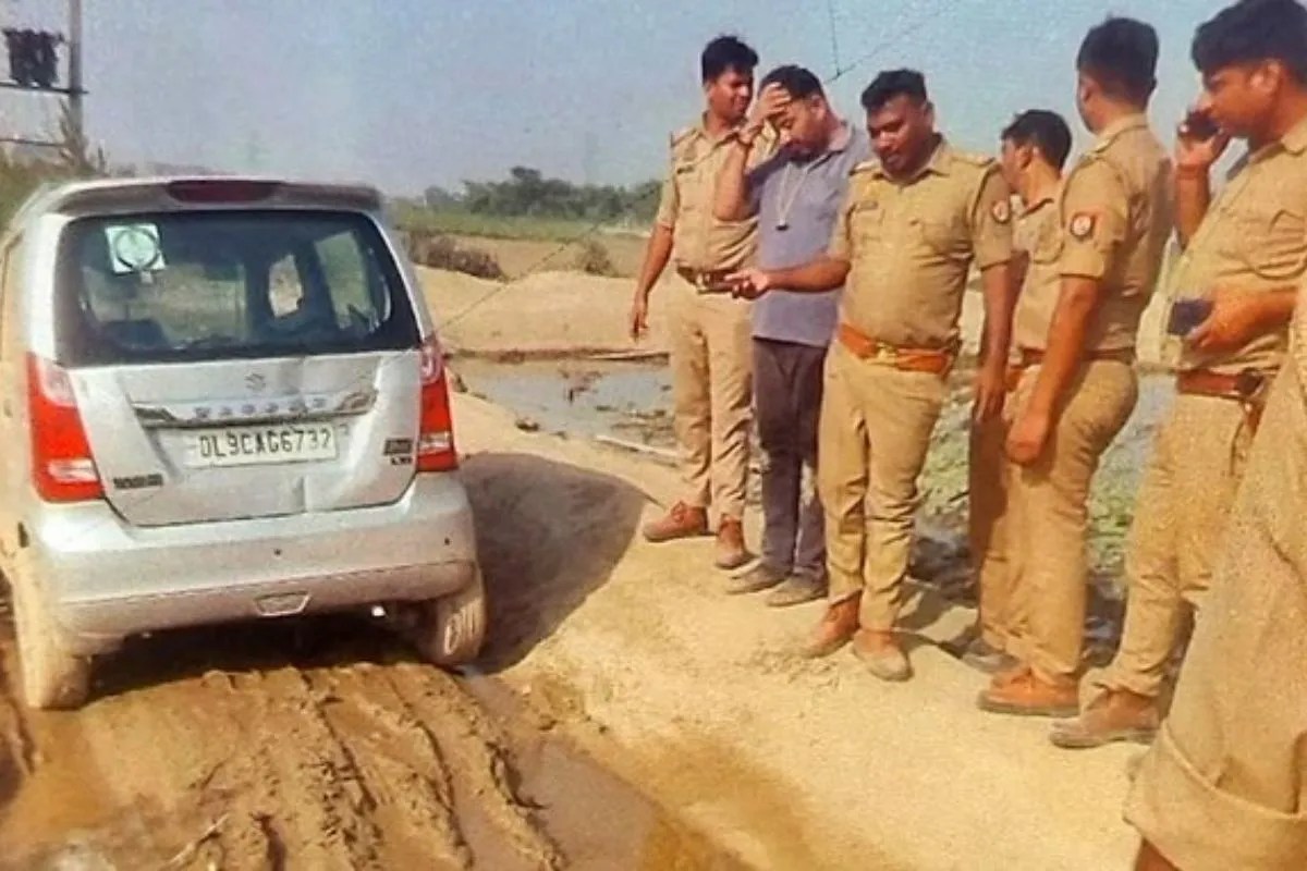 साहब! मुझे बचा लो…डूब जाउंगा, गर्लफ्रेंड भी साथ में है, कार में बैठकर युवक ने की पुलिस कॉल