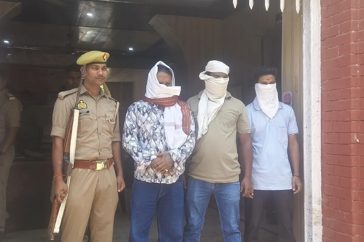 गुजरात के परिवार से काशी के काल भैरव मंदिर में मारपीट, बुजुर्ग का दबाया गला, 3 गिरफ्तार