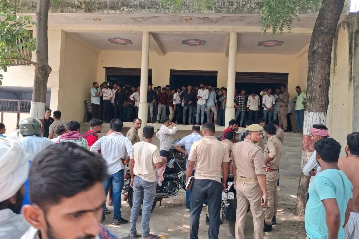 बेरोजगारों की जेब पर डाका! वाराणसी पुलिस ने 6 को पकड़ा, झांसे में आए सैकड़ों युवा