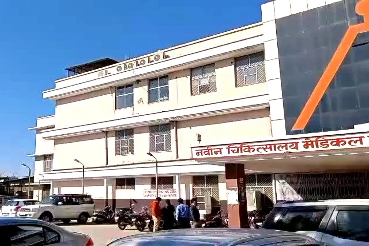 Kota: सरकारी अस्पताल में 6 प्रसूताओं की तबीयत बिगड़ी, एक की मौत, हाल जानने पहुंचे विधायक लिफ्ट में फंसे