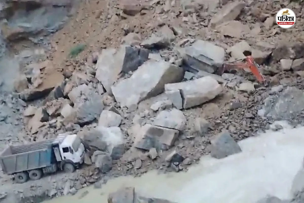 सीकर की खदान में भूस्खलन होने से बड़ा हादसा, 4 श्रमिक मलबे में दबे, 3 को निकाला; एक की तलाश जारी