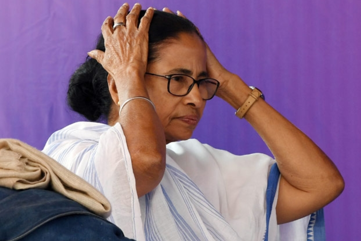 करारी हार के बाद ममता बनर्जी के स्टार नेता ने छोड़ी राजनीति, निर्देशक राज चक्रवर्ती ने नई सरकार को दी बधाई
