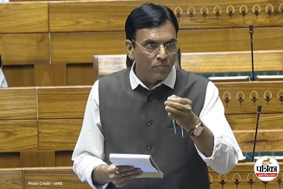 पुडुचेरी में विधायक दल का नेता चुनने के लिए डॉ. मनसुख मांडविया और निर्मल सुराना को मिली जिम्मेदारी