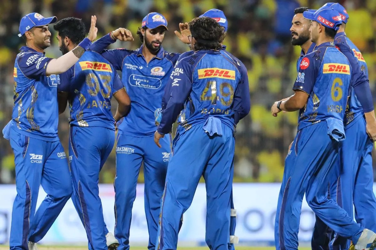 MI playoff qualification Scenarios: क्या मुंबई इंडियंस अभी भी बना सकती है प्लेऑफ में जगह या टूट गया सपना, समझें पूरा गणित