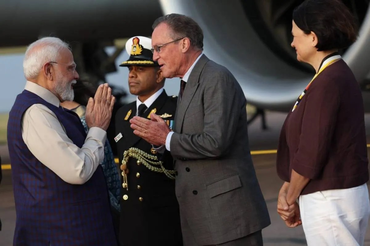 लंदन पहुंचे प्रधानमंत्री मोदी: स्वागत में उमड़ा प्रवासी भारतीयों का सैलाब, तस्वीरें सोशल मीडिया पर वायरल