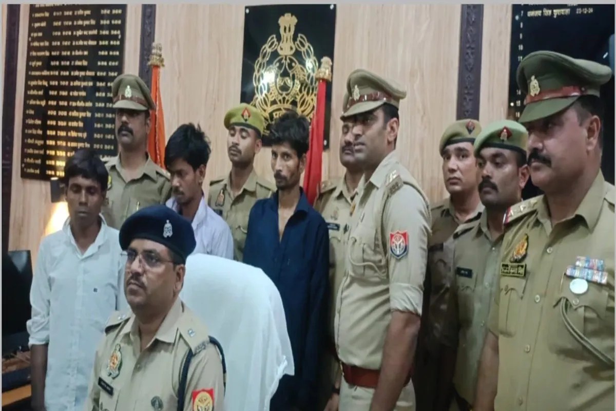 Lucknow Crime: चोरी का बड़ा खेल बेनकाब, पुलिस के शिकंजे में तीन शातिर, लाखों का खजाना बरामद