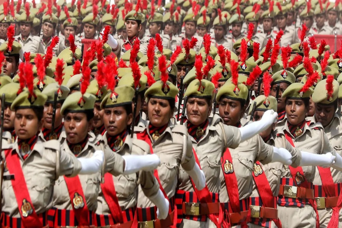 UP Police SI Result 2026: दारोगा भर्ती का रिजल्ट जारी, देखें कटऑफ और चयनित अभ्यर्थियों की संख्या
