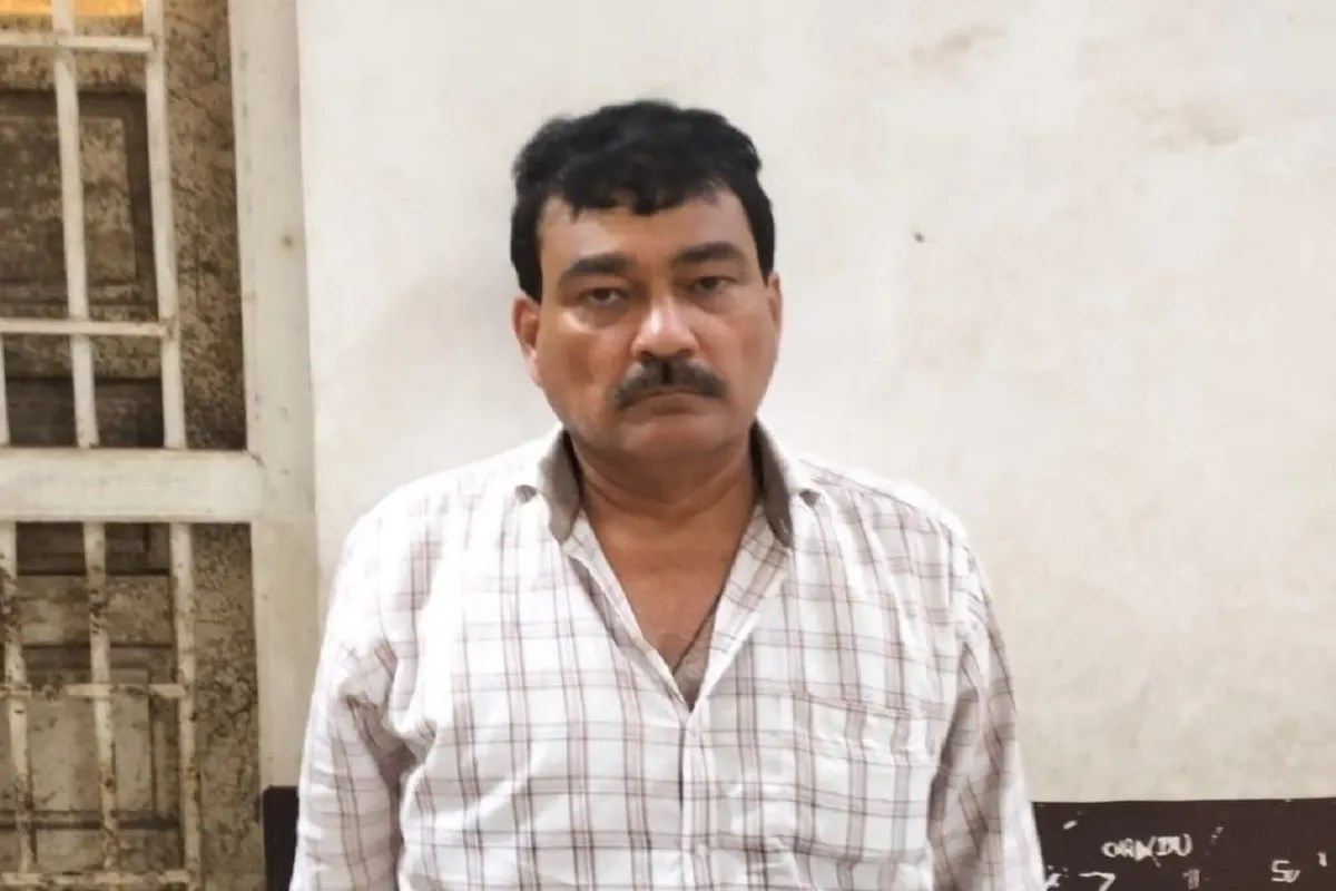 Ahmedabad: पेरोल पर छूटने के बाद 12 साल से फरार रहे कैदी को क्राइम ब्रांच ने पकड़ा