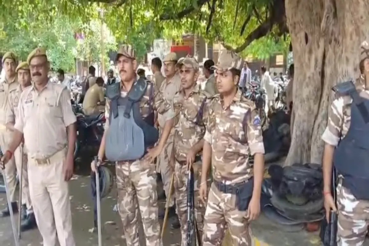 मनीष सिंह हत्याकांड: प्रदर्शन की सूचना मिलते ही छवानी में तब्दील हुआ वाराणसी जिला मुख्यालय, कई संगठनों के पदाधिकारी हाउस अरेस्ट