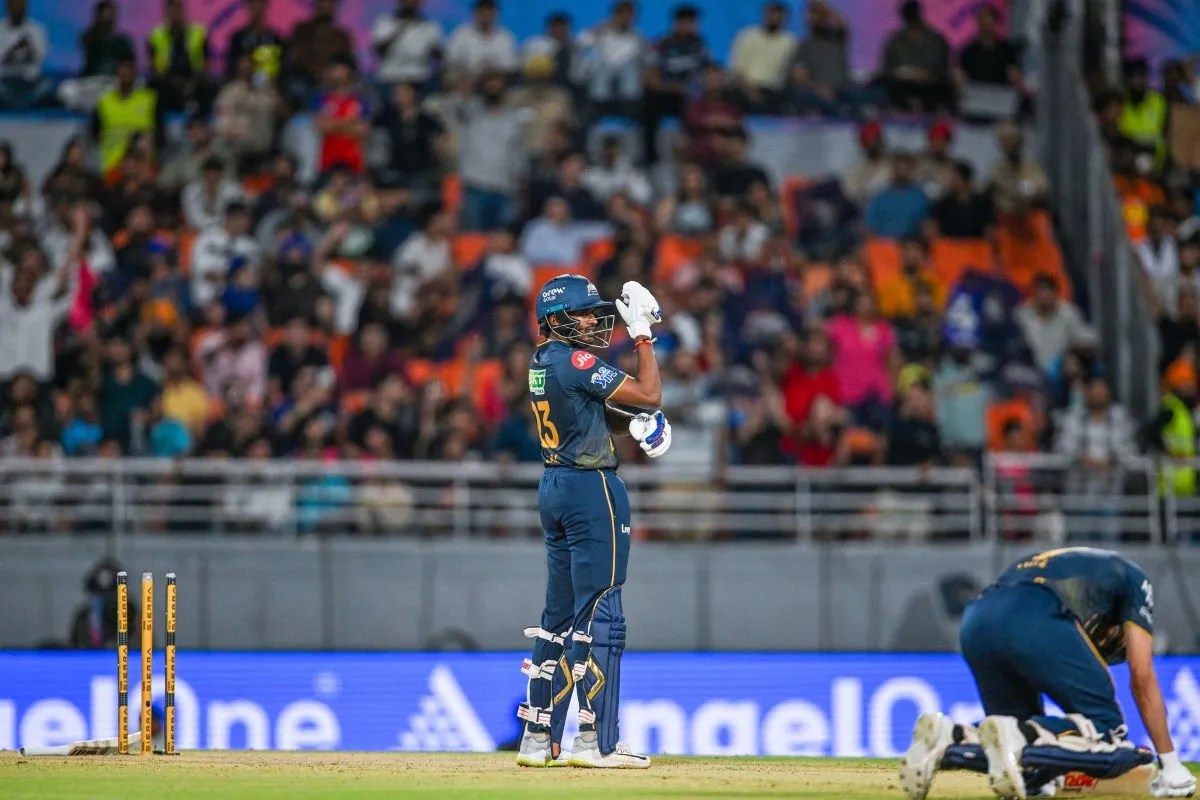 Sai Sudharsan Hit Wicket: हिट विकेट होने के बावजूद Not Out थे साई सुदर्शन! पूर्व दिग्गज अंपायर ने बताया ICC का नियम