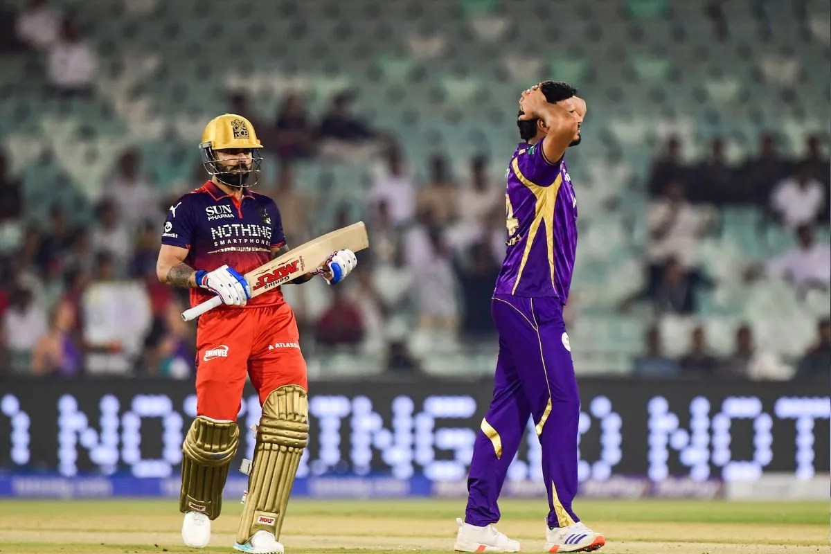 IPL 2026 Playoff Scenario: गुजरात और बेंगलुरु का प्लेऑफ लगभग पक्का, अगर ऐसा हुआ तो टॉप 2 पर फिनिश करेगा चेन्नई, पढ़ें पूरा समीकरण