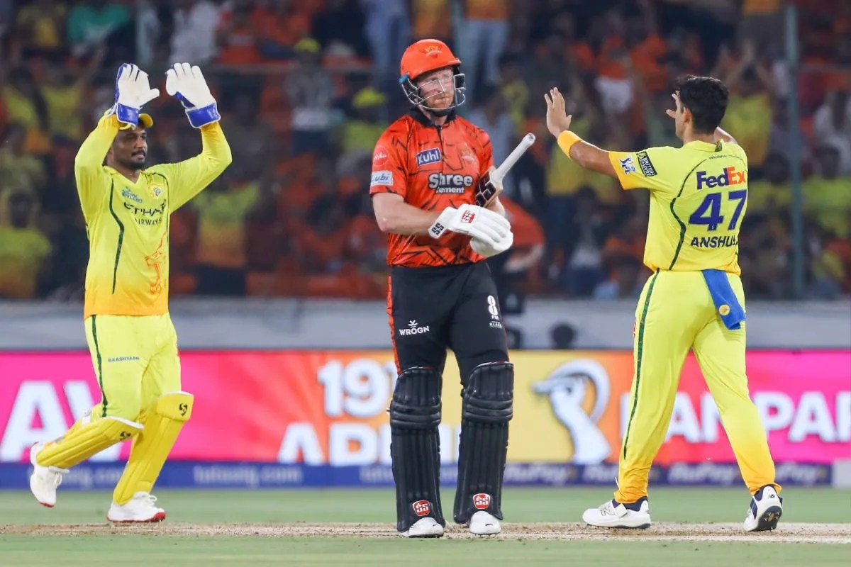 CSK vs SRH: चेन्नई ने टॉस जीतकर बल्लेबाजी चुनी, क्या धोनी को मिला मौका? देखें दोनों टीमों की प्लेइंग 11