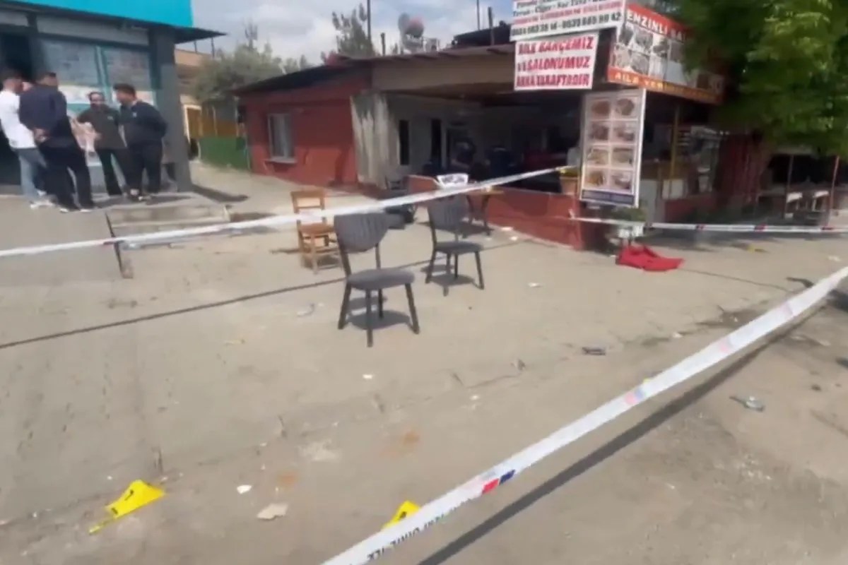 Turkey Firing: तुर्की में रेस्तरां के अंदर अंधाधुंध फायरिंग, 4 लोगों की मौत, 8 घायल