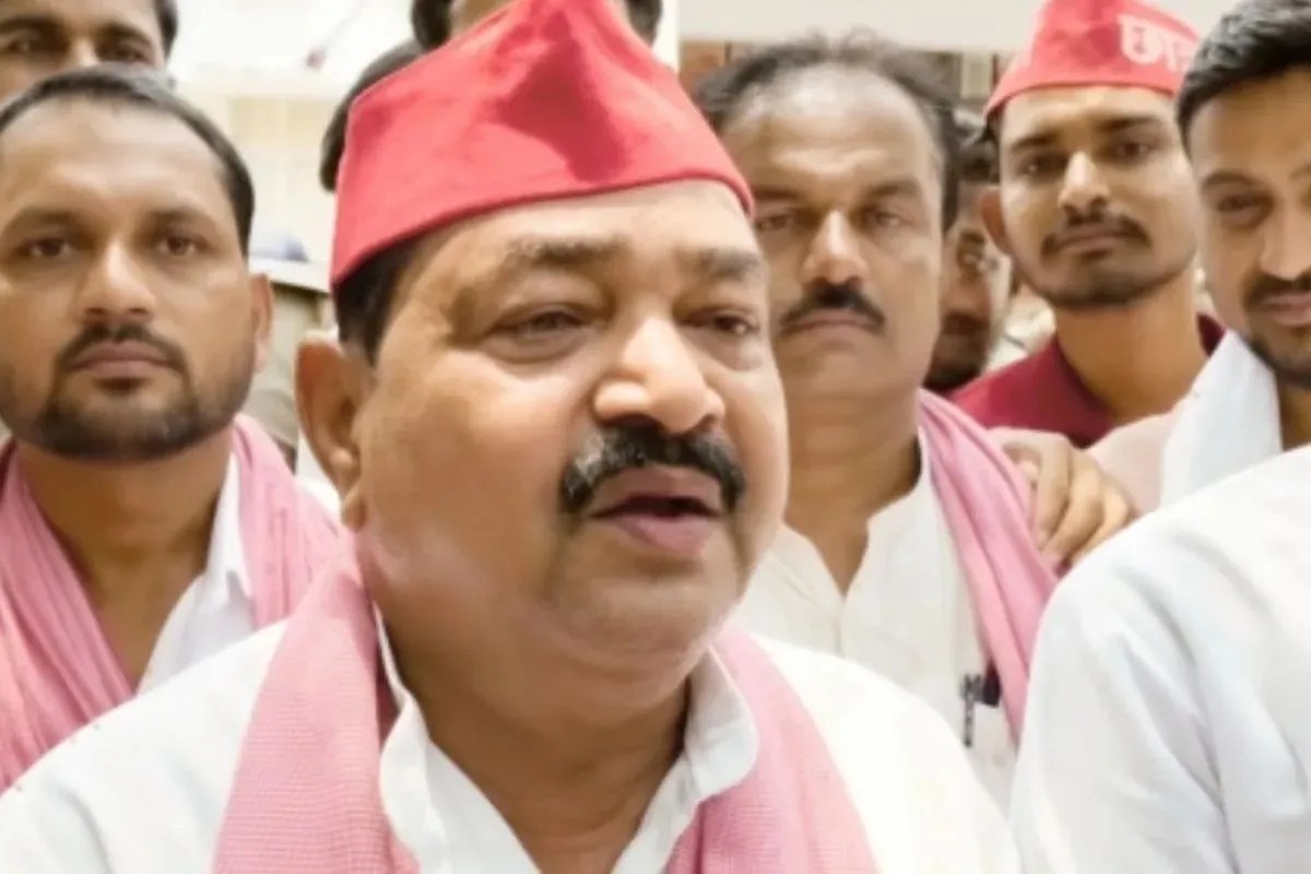 c कर फंसे सपा सांसद अजेंद्र सिंह लोधी, महोबा में दर्ज हुआ FIR, वायरल वीडियो से मचा बवाल