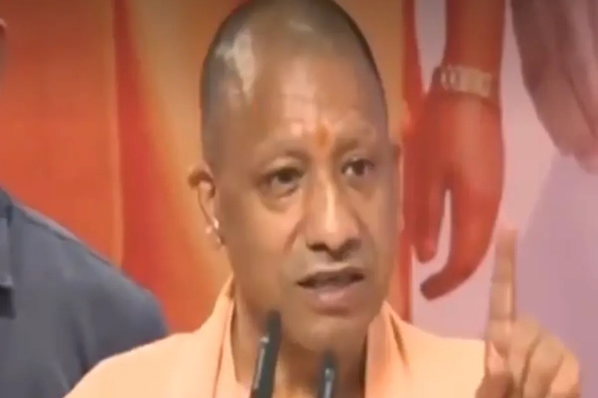 PCS officers transferred: अविनाश कुमार गौतम को आजमगढ़, अभिषेक शर्मा को भेजा गया फर्रुखाबाद