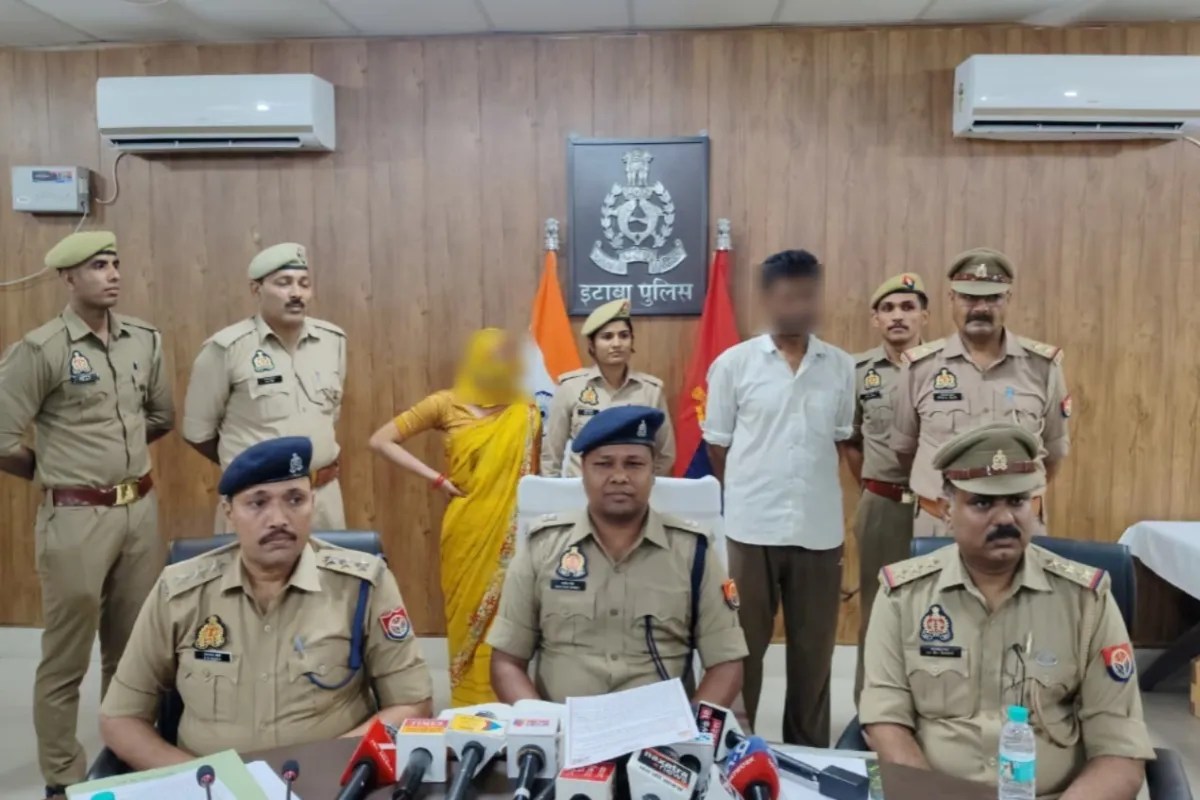इटावा में अपहरण का झूठा मुकदमा लिखवाना पड़ा महंगा, मेडिकल कॉलेज की महिला संविदा कर्मी दोस्त के साथ गिरफ्तार