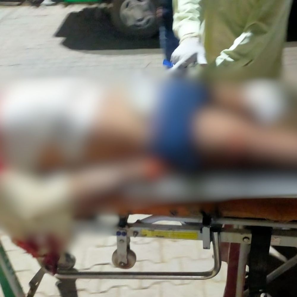 डंपर की टक्कर से एक युवक की मौत, दूसरा घायल:सिकंदरा में तिलक समारोह से लौटते समय हुआ हादसा, इलाज के दौरान तोड़ा दम