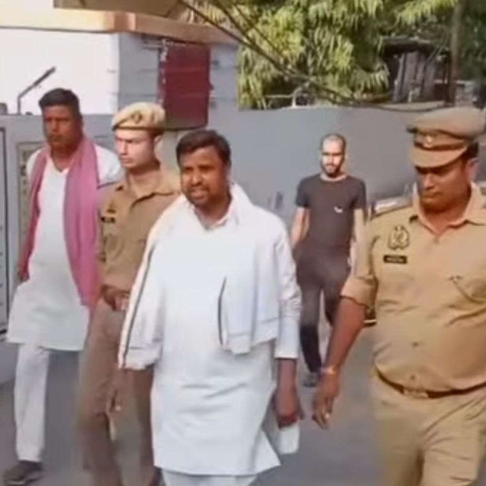 सपा नेता रामज्ञान गुप्ता जेल से रिहा:गलत बयानबाजी मामले में मिली जमानत, कार्यकर्ताओं ने किया स्वागत