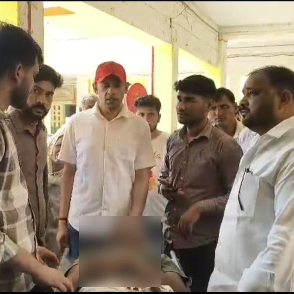 संभल में बीडीसी प्रत्याशी की मौत:जनगणना कार्य में सहयोग के दौरान हुआ सीने में तेज दर्द, डॉक्टर बोले- हार्टअटैक आया