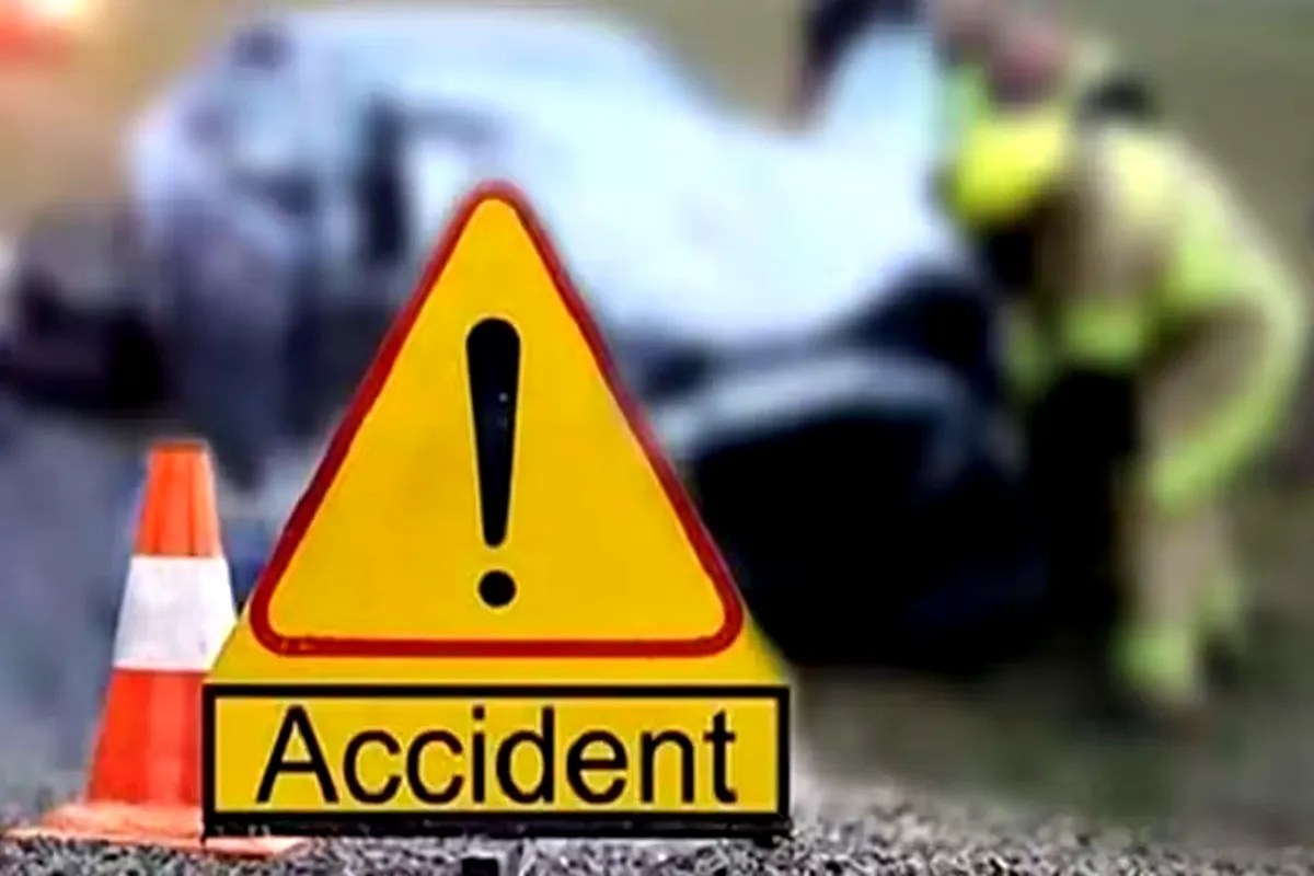 Raigarh Road Accident: अचानक ब्रेक लगाने से ट्रेलर में घुसी बोलेरो, हादसे में 1 की मौत, 6 घायल