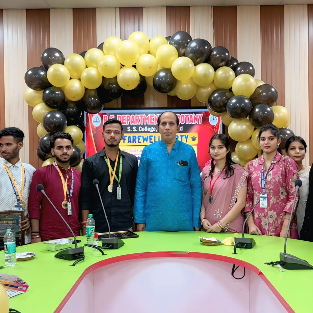 एसएस कॉलेज में स्नातकोत्तर विद्यार्थियों के लिए फेयरवेल पार्टी का आयोजन कर भावपूर्ण व प्रेरक विदाई दी गई