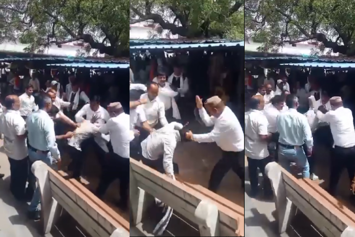 ‘रहने दो…मर जाएगा’, जिला कोर्ट परिसर में वकीलों ने युवक को बेरहमी से पीटा, पत्थर भी मारे