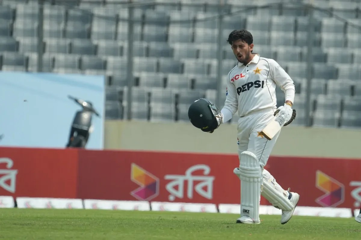 BAN vs PAK 1st test: अजान अवैस ने डेब्यू मैच में ही रचा इतिहास, शतक जड़ अपने नाम किया ये बड़ा रिकॉर्ड
