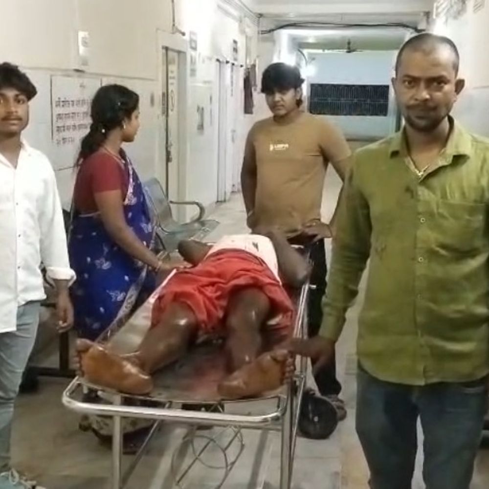 देवघर में काली पूजा के दौरान हुई झड़प:दो पक्षों की बहस हिंसक झड़प में बदला, युवक पर धारदार हथियार से हमला