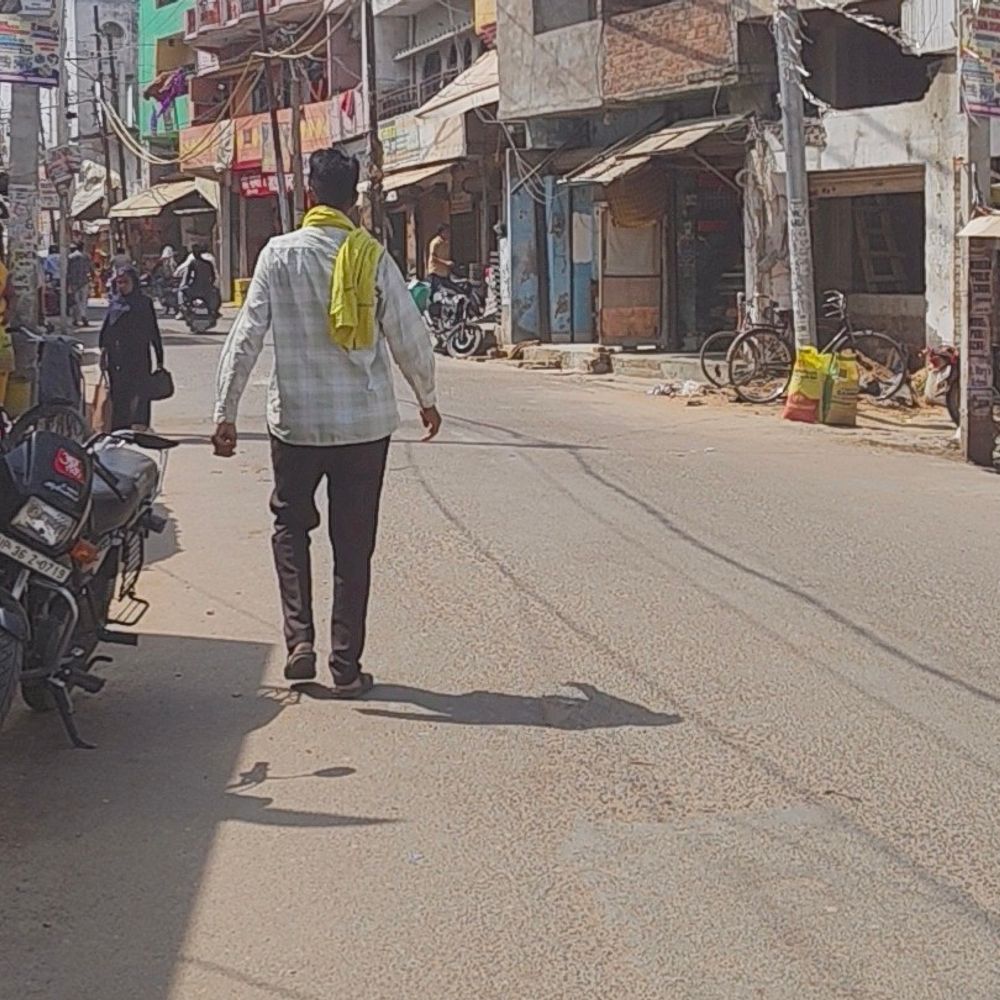 अमेठी में गर्मी ने तोड़ा रिकॉर्ड, पारा 42 डिग्री:लू की चपेट में जिला, सड़कों पर सन्नाटा और बाजारों में भीड़ कम