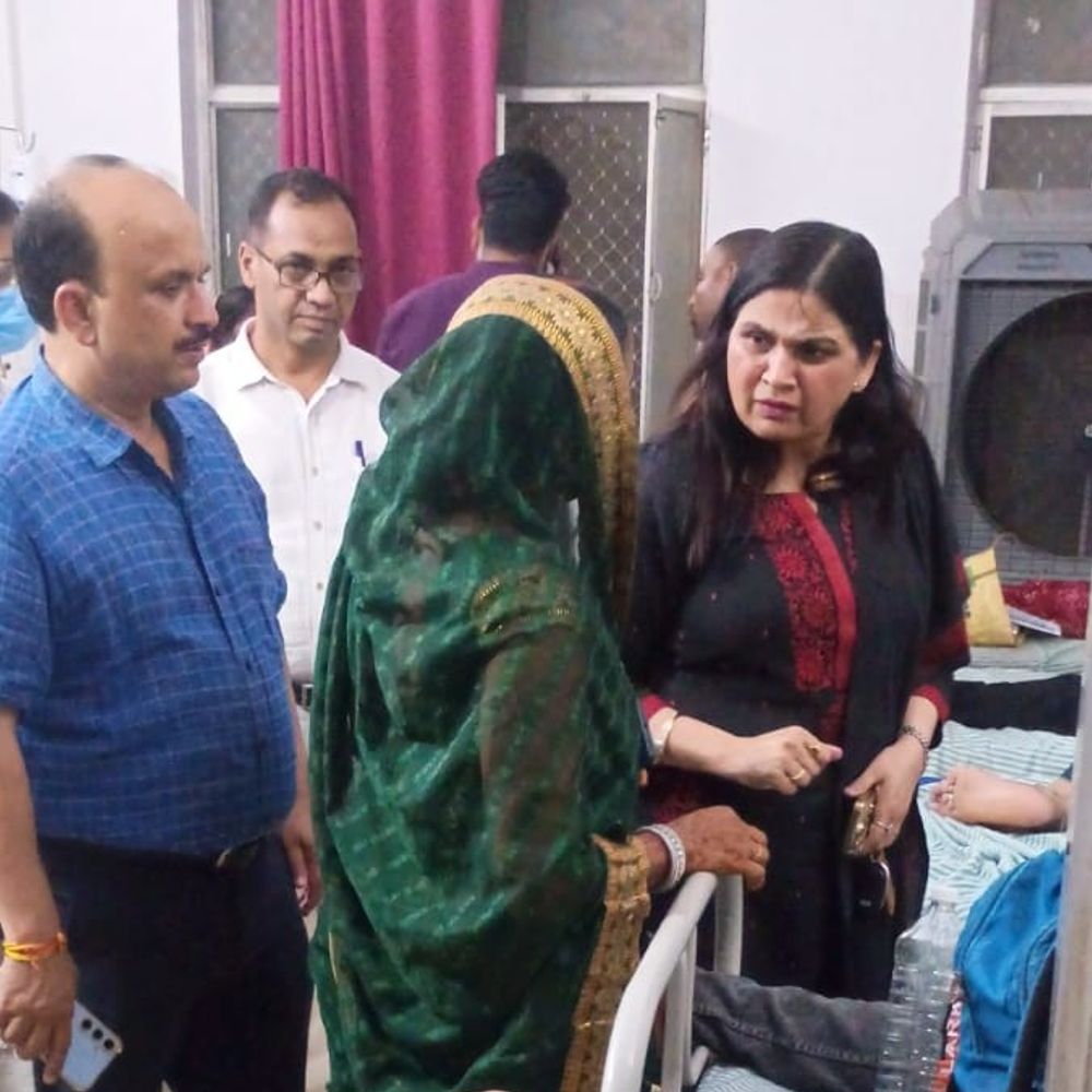 मेडिकल कॉलेज की इमरजेंसी में भिड़े दो पक्ष:सड़क हादसे में घायल होने पर पहुंचे थे, आधे घंटे चला हंगामा