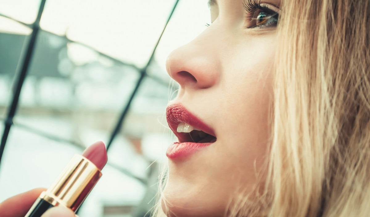 अब नहीं होगी कंफ्यूजन! जानें Indian Skin के लिए Perfect Lipstick Shades, Amazon पर उपलब्ध