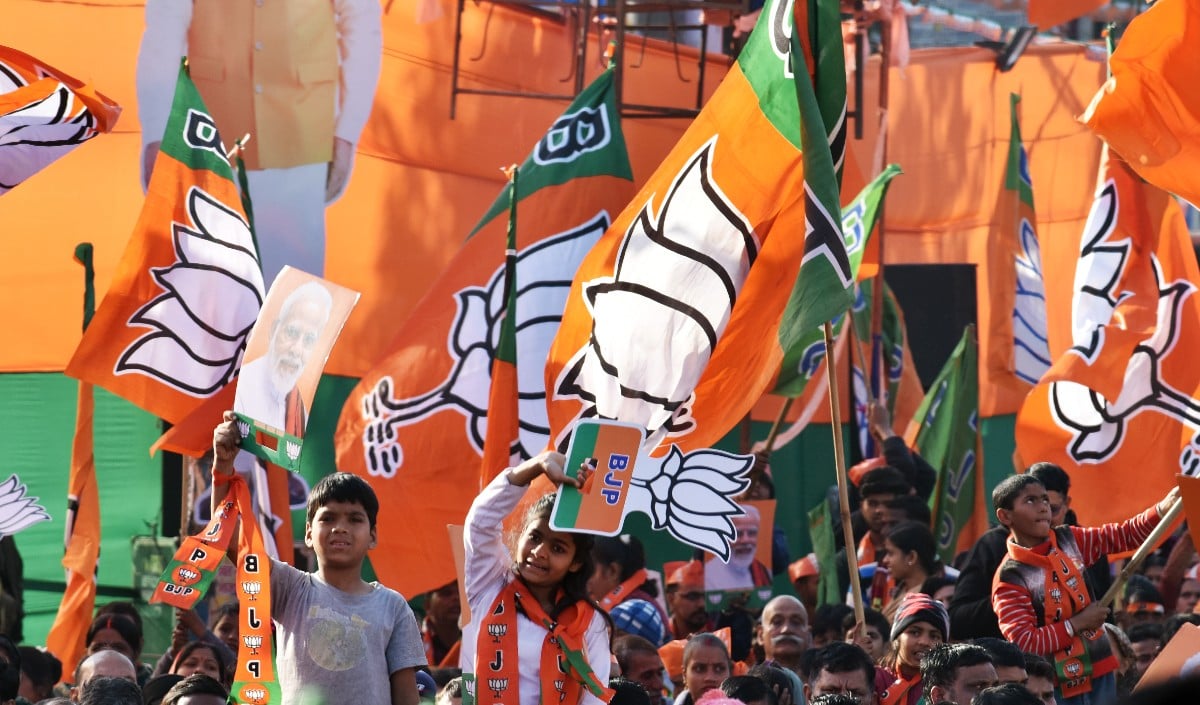West Bengal Elections Result | मान्टेश्वर में BJP की ऐतिहासिक सेंध, मंत्री सिद्दीकुल्लाह चौधरी हारे, भगवांगोला में TMC का दबदबा बरकरार