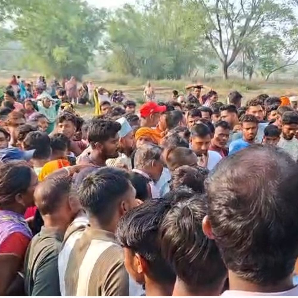 जसीडीह से कोडरमा आया टैंकर चालक; सुबह मिली लाश:सहायक बोला- रास्ते भर फोन पर हो रही थी बहस, पेट्रोल पंप से हो गया था गायब