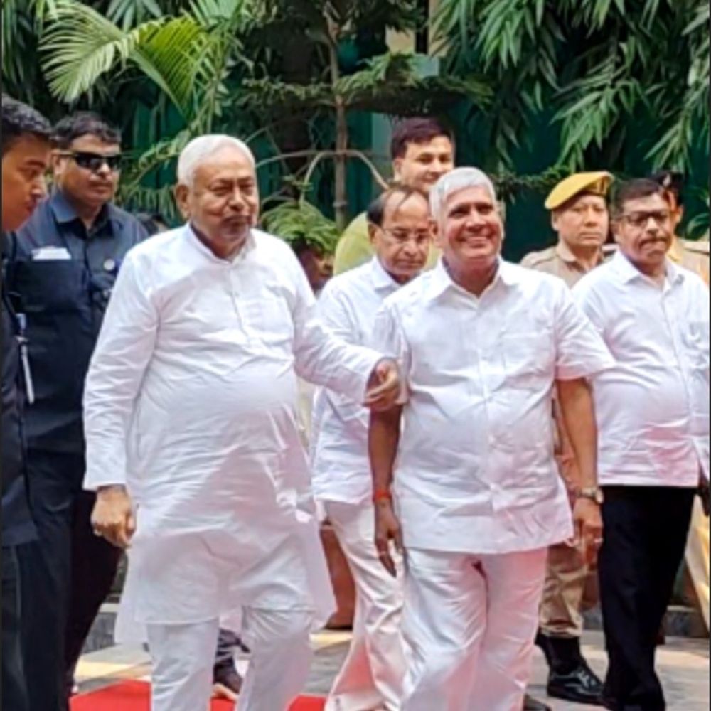 सीएम पद छोड़ने के बाद पहली बार बख्तियारपुर पहुंचे नीतीश:बरियारपुर में रेलवे ओवरब्रिज सहित अन्य निर्माणाधीन योजनाओं निरीक्षण किया, पैतृक आवास भी गए