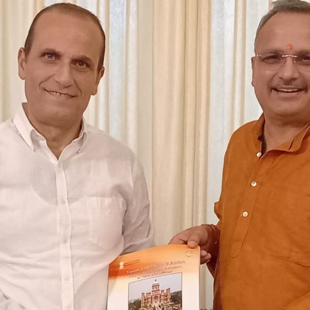 लेबनान राजदूत हादी जाबेर ने रजा पुस्तकालय का किया भ्रमण:दुर्लभ पांडुलिपियों को भारत-मध्यपूर्व संबंधों का आधार बताया