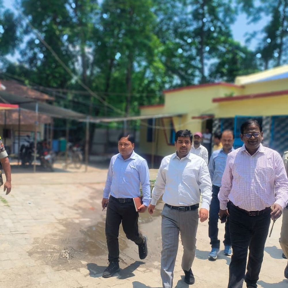 सुपौल में ‘ऐप लॉगिन के बावजूद गणना शुरू नहीं की’:डीएम बोले- जनगणना कार्य में तेजी लाएं, मॉनिटरिंग सुनिश्चित हो