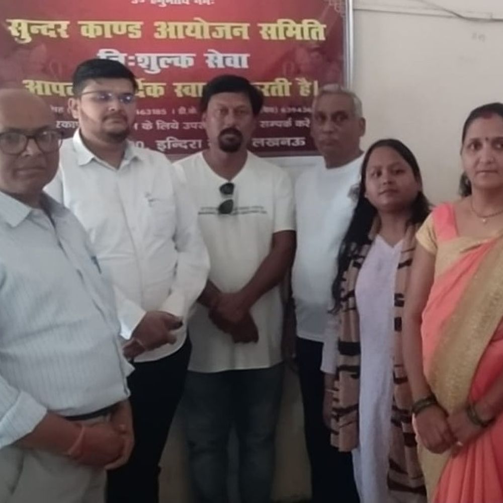 मातृ दिवस पर अलीगंज अनाथालय में विशेष आयोजन:आरोह वैलफेयर सोसाइटी ने बच्चों को भोजन कराया, शिक्षा पर चर्चा