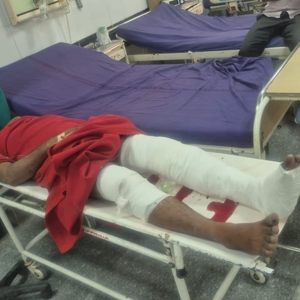 नूंह में पुलिस-गोतस्करों के बीच मुठभेड़:गोली लगने से एक घायल, ईको कार से गोवंश बरामद, कारतूस की पेटी-देसी कट्टा भी मिले