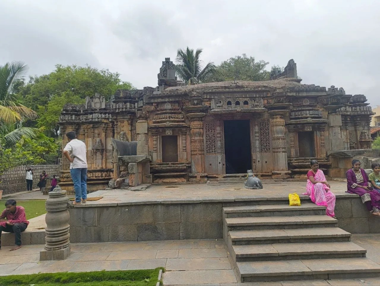 चंद्रमौलेश्वर मंदिर: दीवारों, स्तंभों और पत्थरों पर कलात्मक नक्काशी, 900 वर्ष पुराना मंदिर पश्चिमी चालुक्य वास्तुकला की उत्कृष्ट पहचान