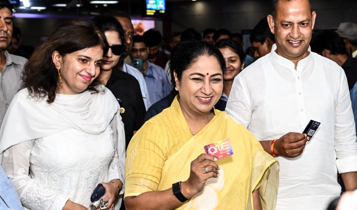 PM Modi की अपील पर CM Rekha Gupta का बड़ा Action, Delhi में शुरू हुआ ‘Metro Monday’ अभियान