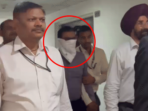 नीट मामला- लातूर का कोचिंग डायरेक्टर पहले पार्ट-टाइम टीचर था:आज ₹1500 करोड़ की संपत्ति; CBI को शक- पिछले साल भी कोचिंग तक पहुंचा था पेपर