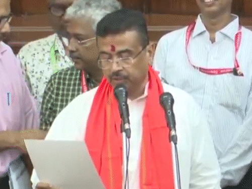 बंगाल CM सुवेंदु ने नंदीग्राम सीट छोड़ी, भवानीपुर पास रखेंगे:सरकार ने धार्मिक स्थलों पर तेज आवाज वाले लाउडस्पीकर पर रोक लगाई
