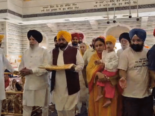 ‘प्रधानमंत्री मोदी बताएं, देश के पास पेट्रोल-डीजल-गोल्ड का कितना स्टॉक’:पटना साहिब पहुंचे पंजाब सीएम भगवंत मान, टेका मत्था; बोले-देश में अघोषित लॉकडाउन जैसी स्थिति