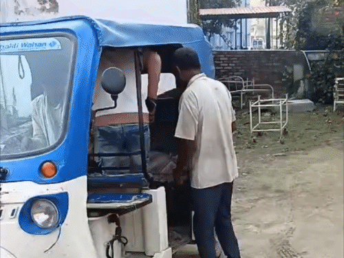 समस्तीपुर में करंट लगने से बच्चे की मौत:खेलने के दौरान बिजली के तार को पकड़ा, झटका लगते ही जमीन पर गिरा; परिजन भोज खाने गए थे