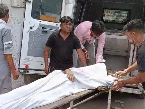 पटना में गंगा में डूबकर 3 लोगों की मौत:नदी में नहाने के लिए सभी पहुंचे थे, एक किशोर लापता; हो रही खोजबीन