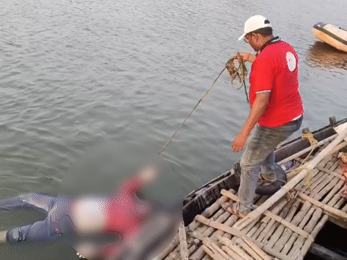 भागलपुर में बरारी घाट से युवक का शव मिला:’मुझे मरना है’, कहकर गंगा में कूदा था; एसडीआरएफ ने निकाला बाहर, पहचान नहीं हो सकी है