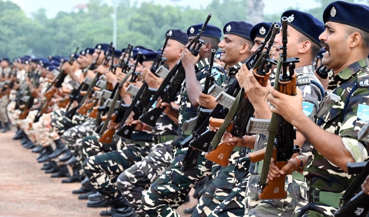 CRPF का ‘Zero Tolerance’ फरमान, सरकार विरोधी Social Media Post पर अब होगी सीधी कार्रवाई