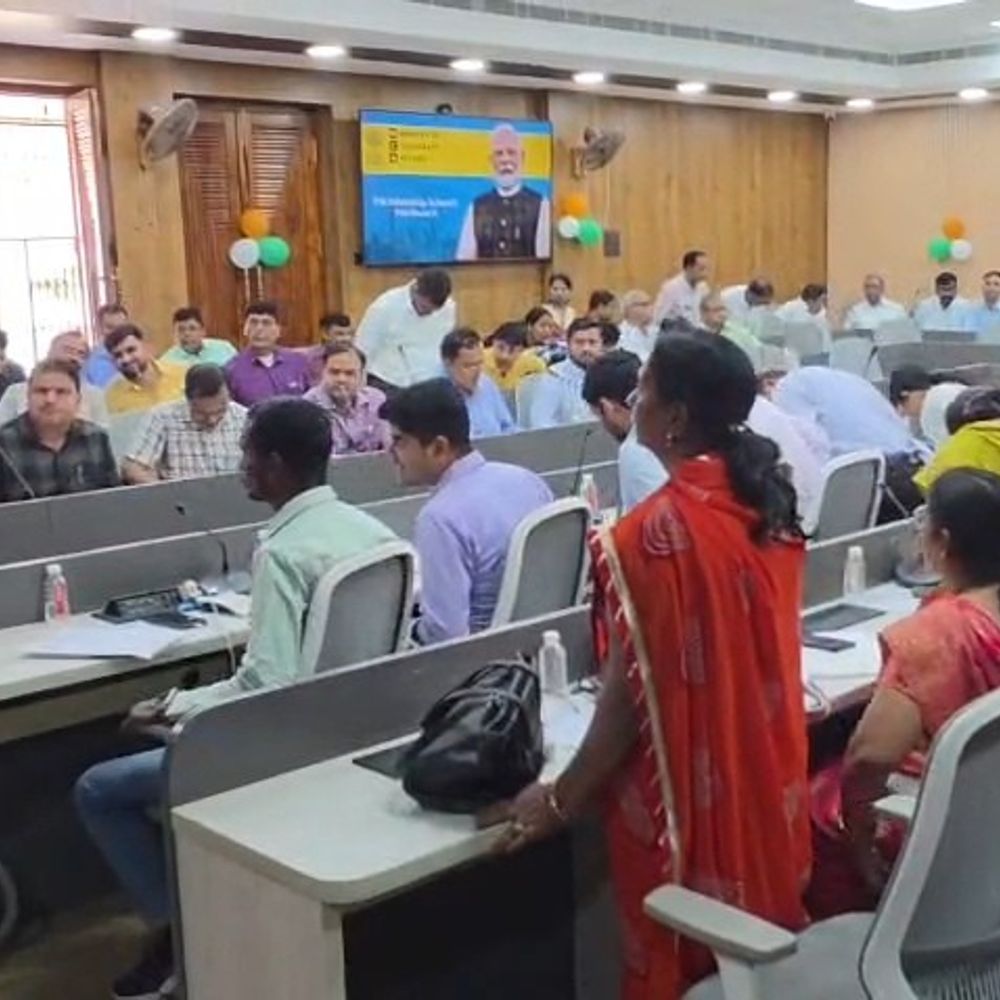 गोपालगंज में यूथ स्किल्स डेवलपमेंट पर अवेयरनेस प्रोग्राम:PM इंटर्नशिप और सेल्फ एम्प्लॉयमेंट स्कीम्स की दी गई जानकारी